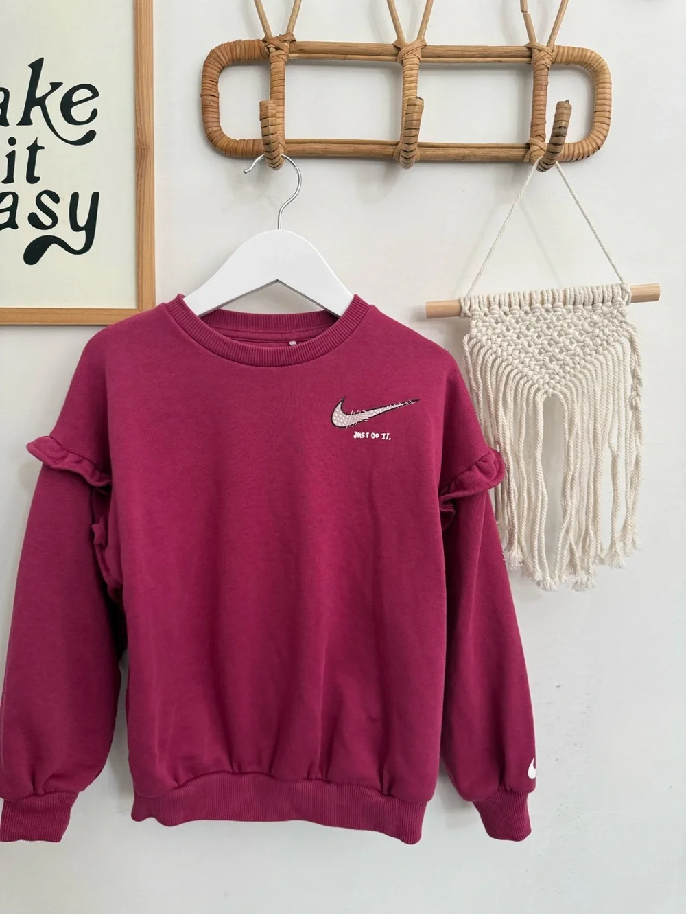 Nike - 5-6y (M) - logo sweatshirt with ruffle sleeves
